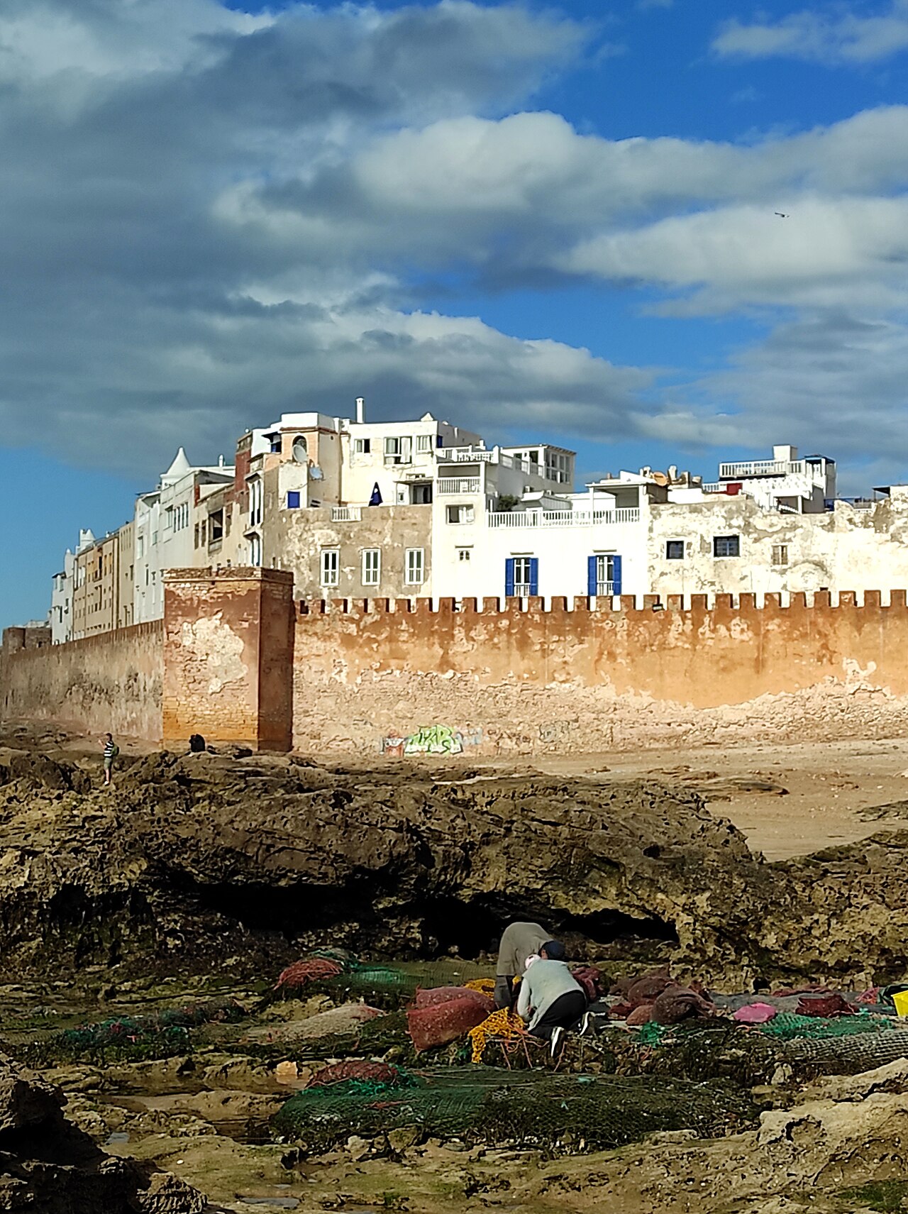Zeewaartse muren van Essaouira, het licht van het Heure Bleue
