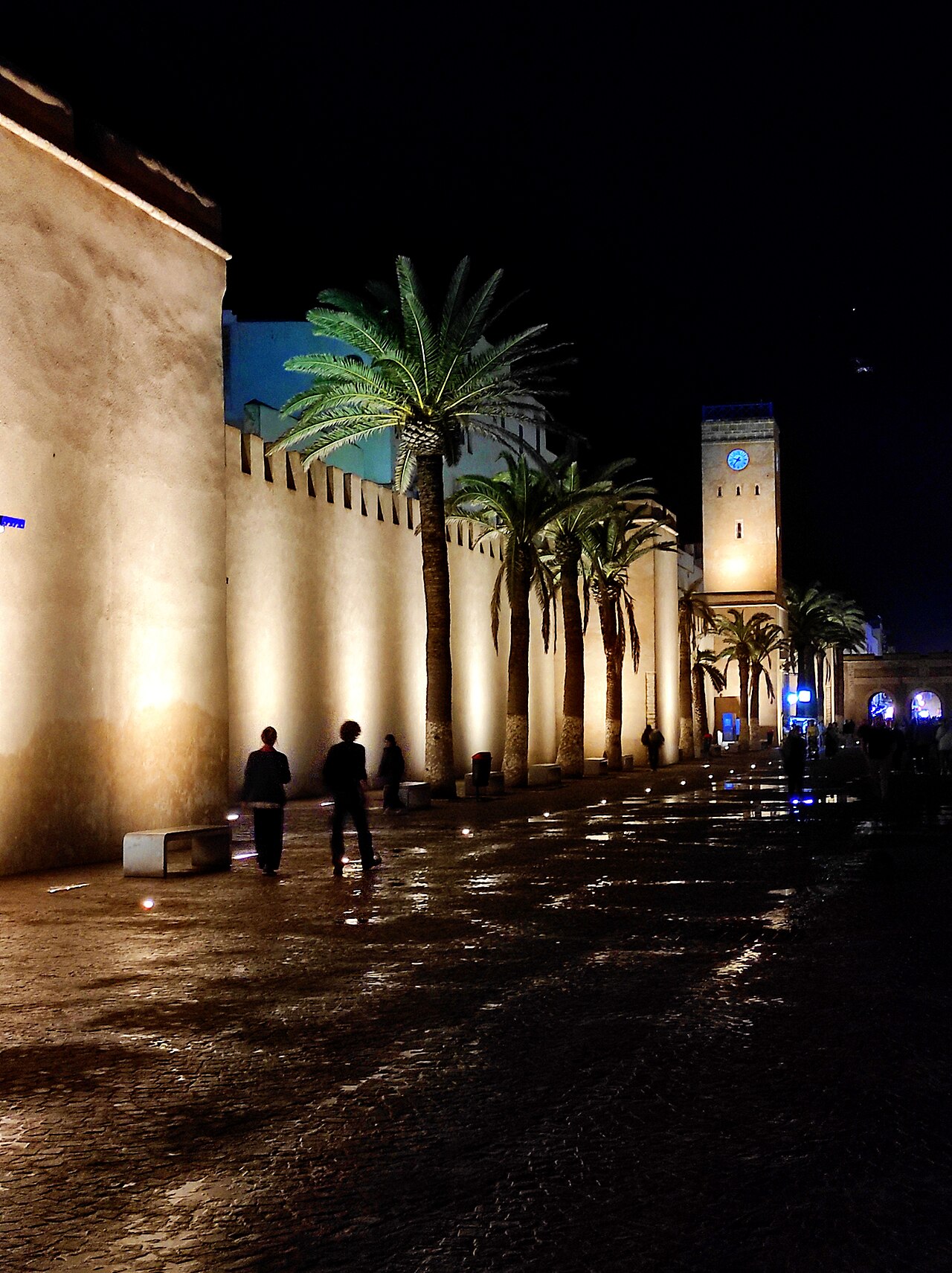 Ramparts van Essaouira bij nacht